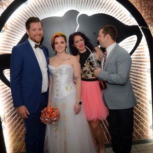 Meet your Posher, Casey